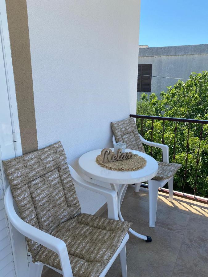 Apartment Bura *